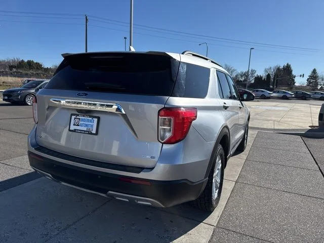 2020 Ford Explorer XLT - Photo 6