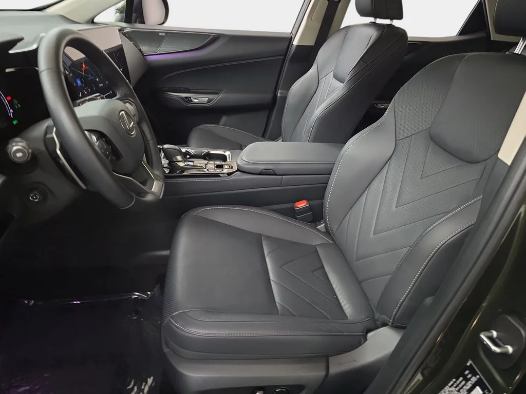 Certified Used 2025 Green Lexus 450h+ Luxury image 15