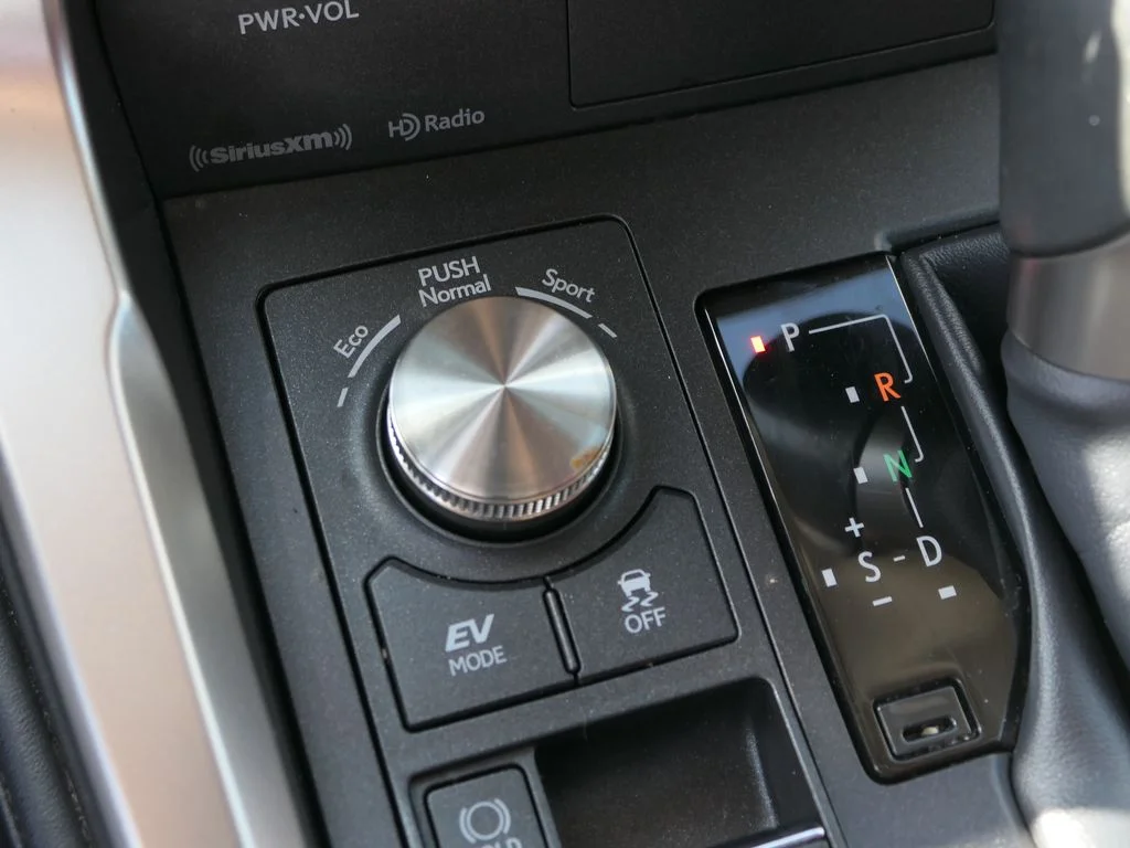 Used 2020 Caviar Lexus 300h image 20
