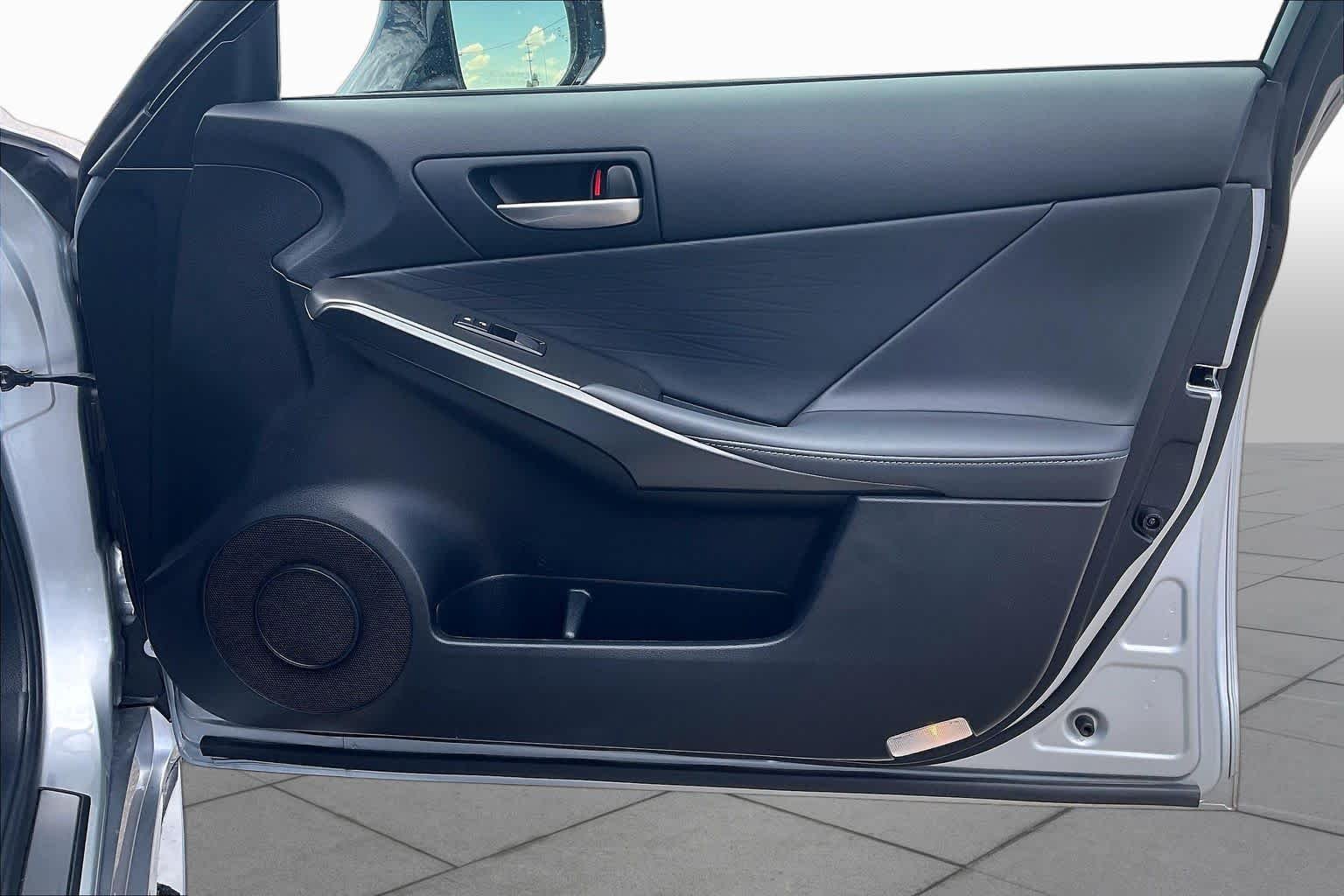 Used 2025 Iridium Lexus F SPORT image 21