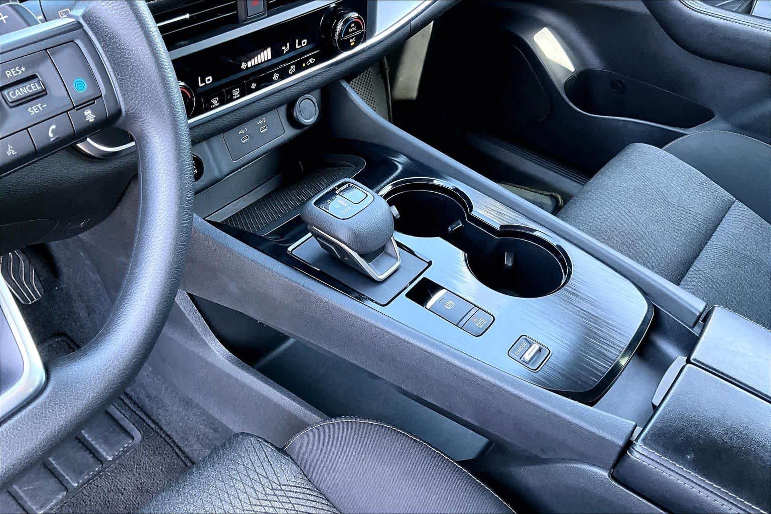 Used 2024 Gun Metallic Nissan SV image 17