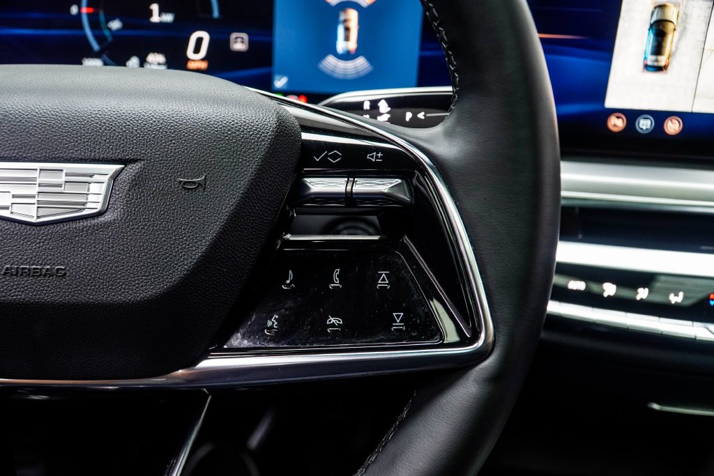 Used 2025 Black Cadillac Sport image 33