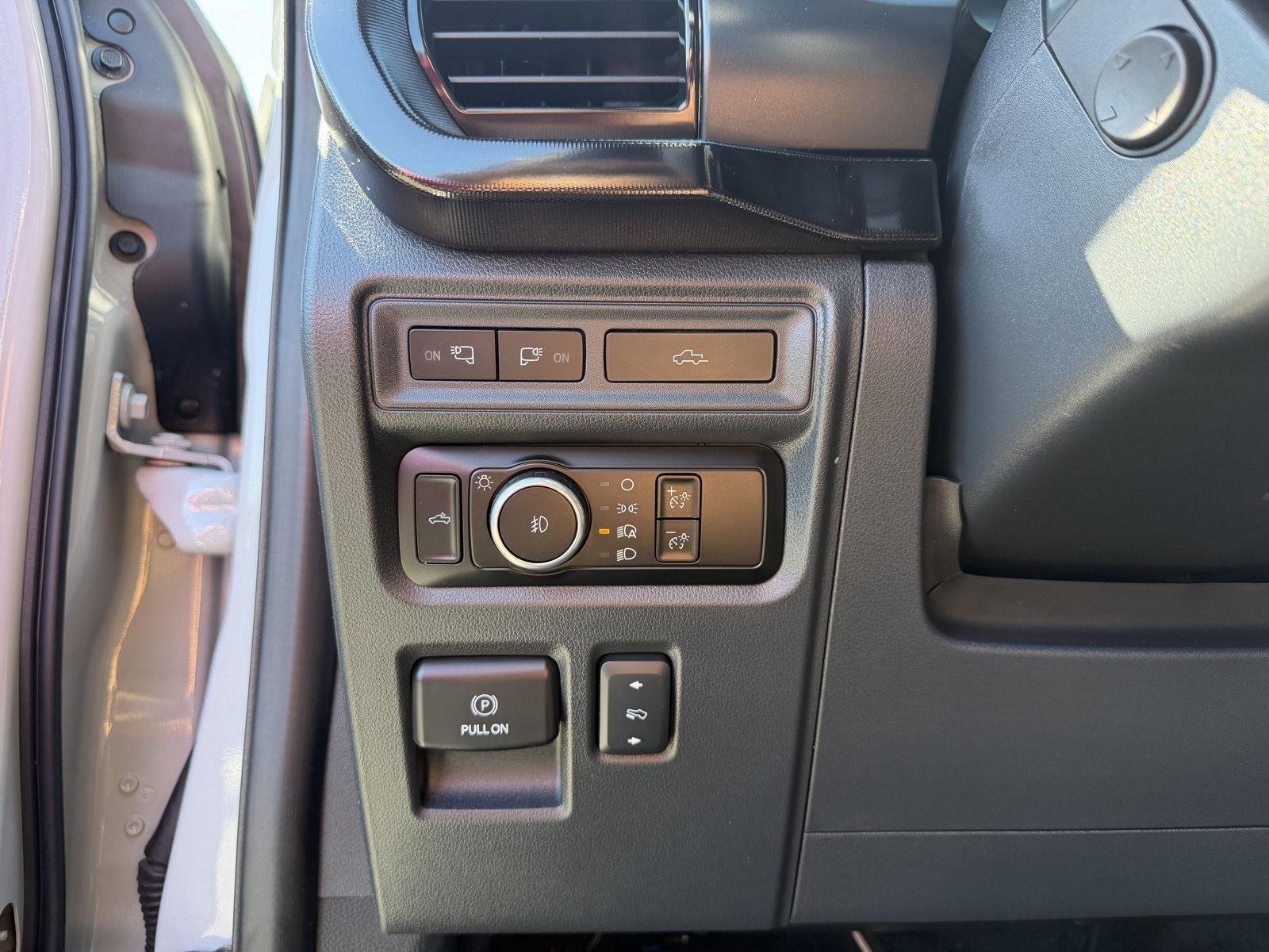 Used 2024 Avalanche Gray Ford Raptor image 16