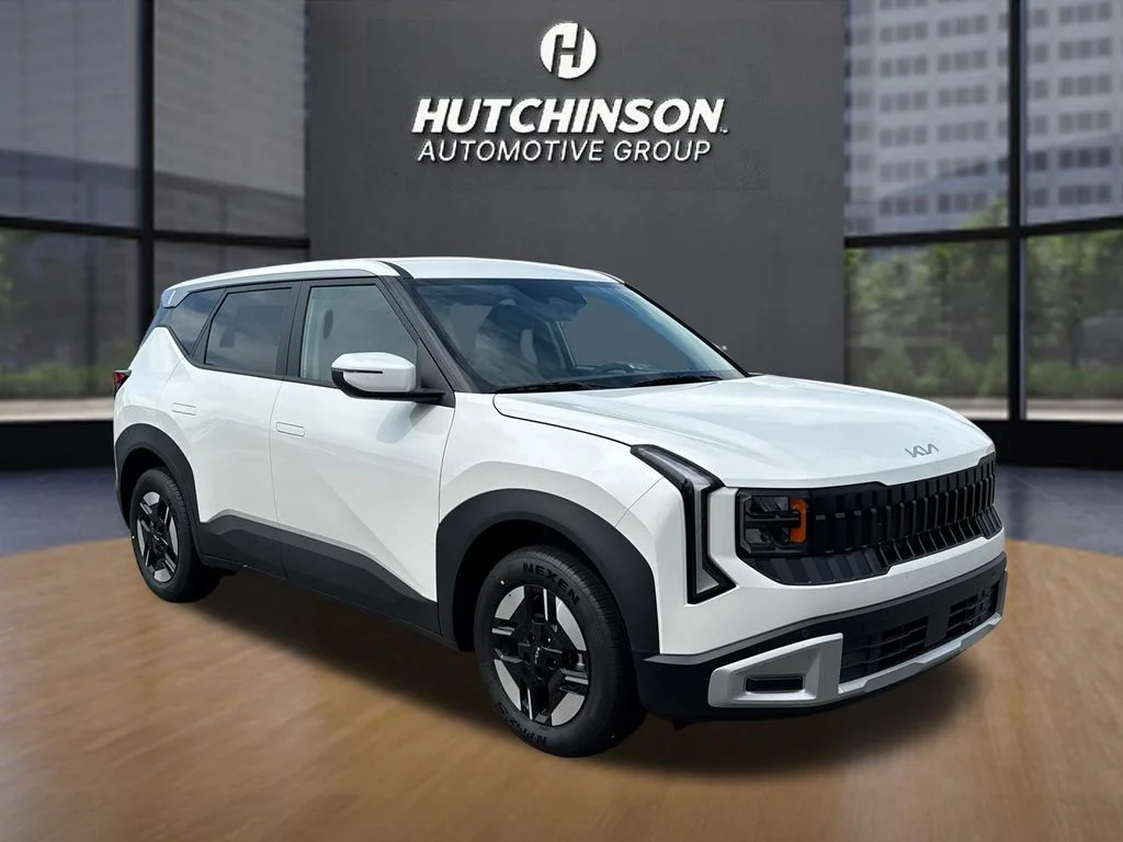 New 2027 Snow White Pearl Kia LX image 1