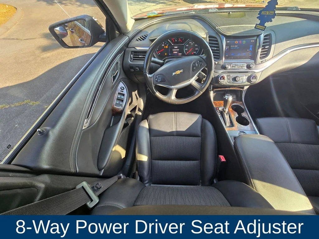Used 2014 Red Chevrolet LT image 12
