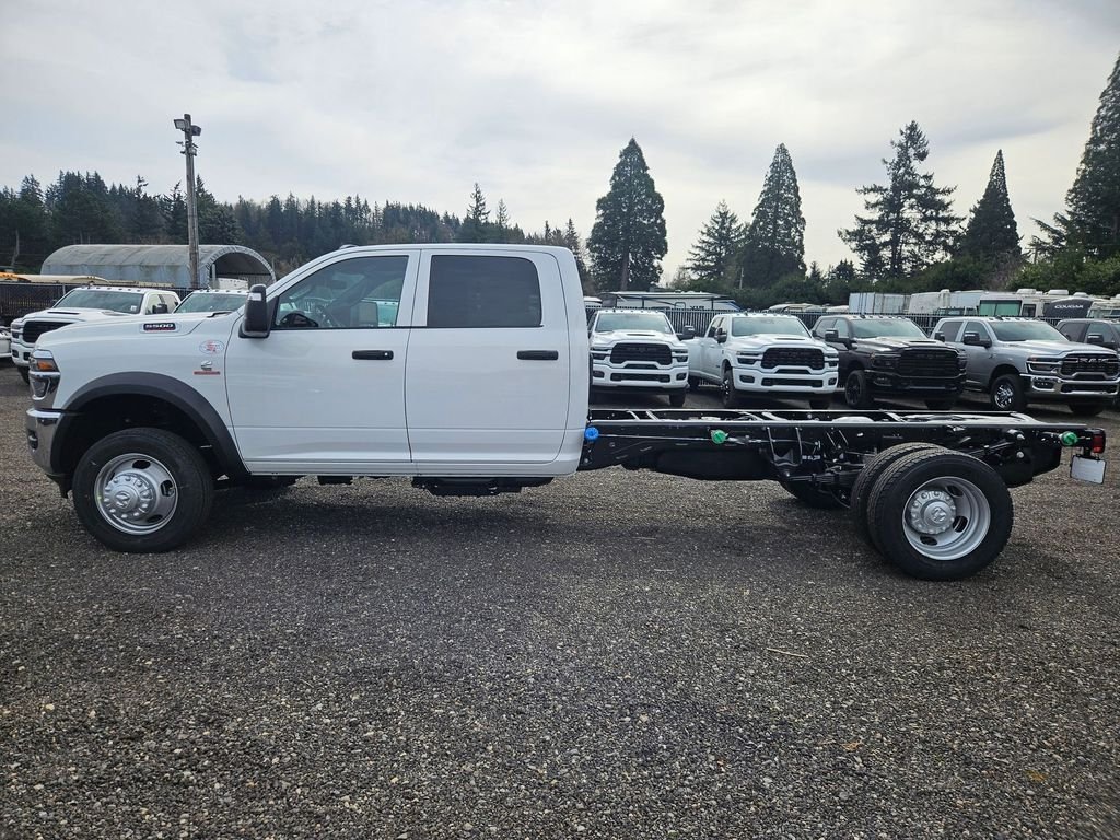 New 2026 Bright White Clear-Coat Exterior Paint RAM Tradesman image 4