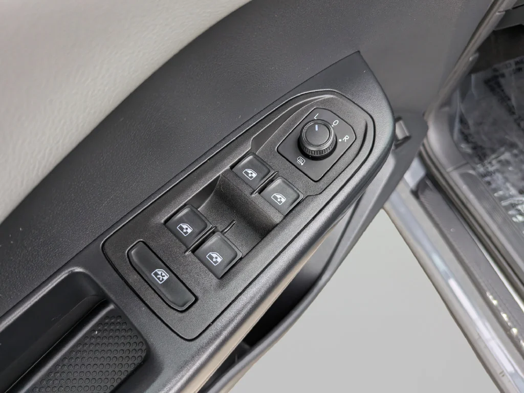 Used 2023 Gray Volkswagen 1.5T SE image 17