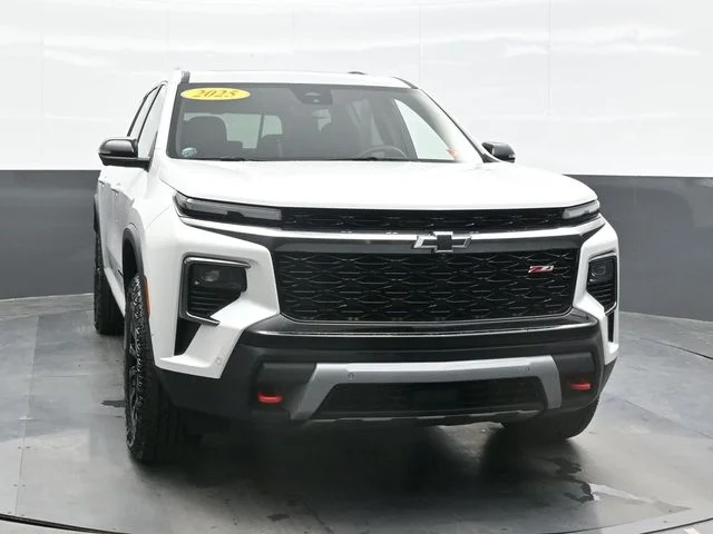 Used 2025 Beige Chevrolet Z71 image 6