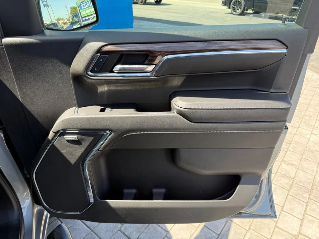 Used 2024 Sterling Gray Metallic Chevrolet LT Trail Boss image 14