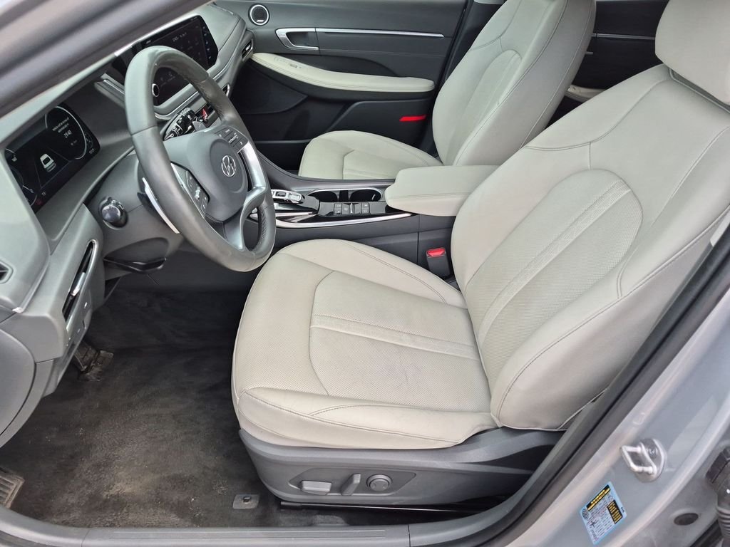 Used 2023 Silver Hyundai Limited image 10