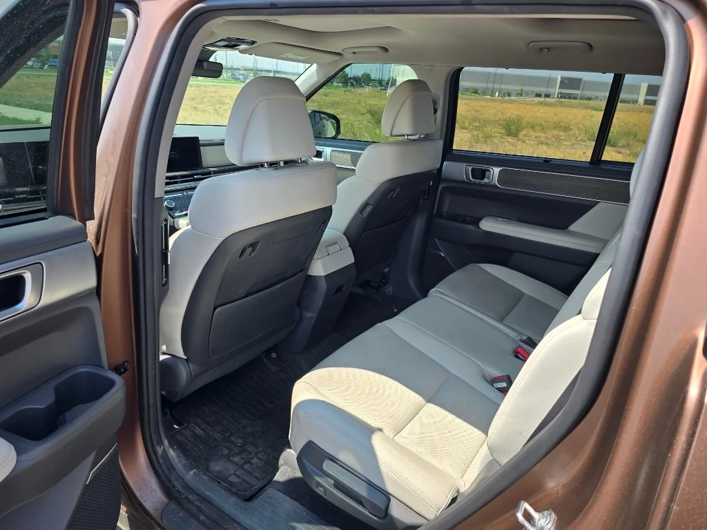 Used 2025 Earthy Brass Matte Hyundai Limited image 14