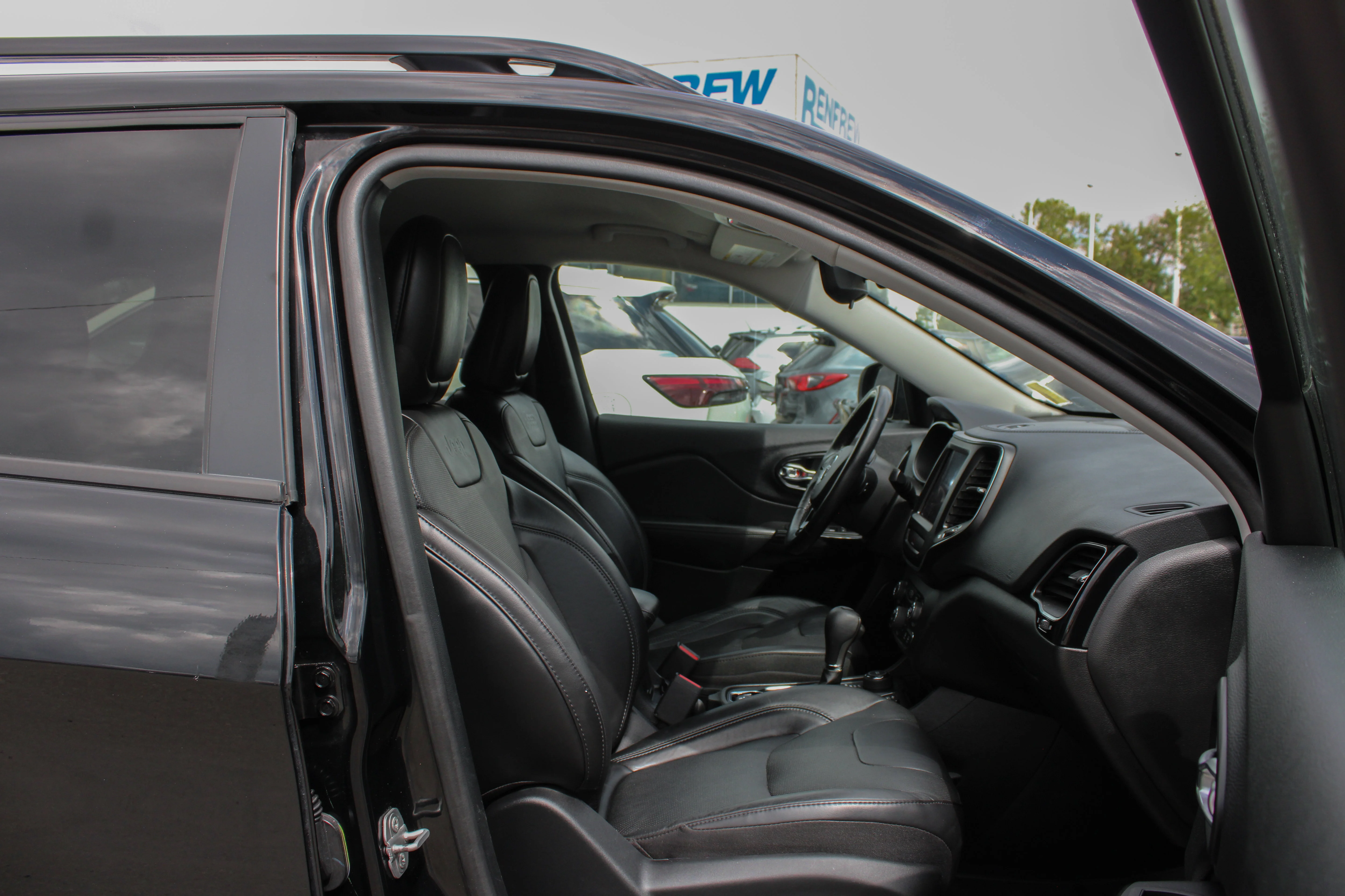 Used 2021 Black Jeep Altitude* 4x4 | Nappa Leather | Heated Seats | Heated Steering Wheel | image 16