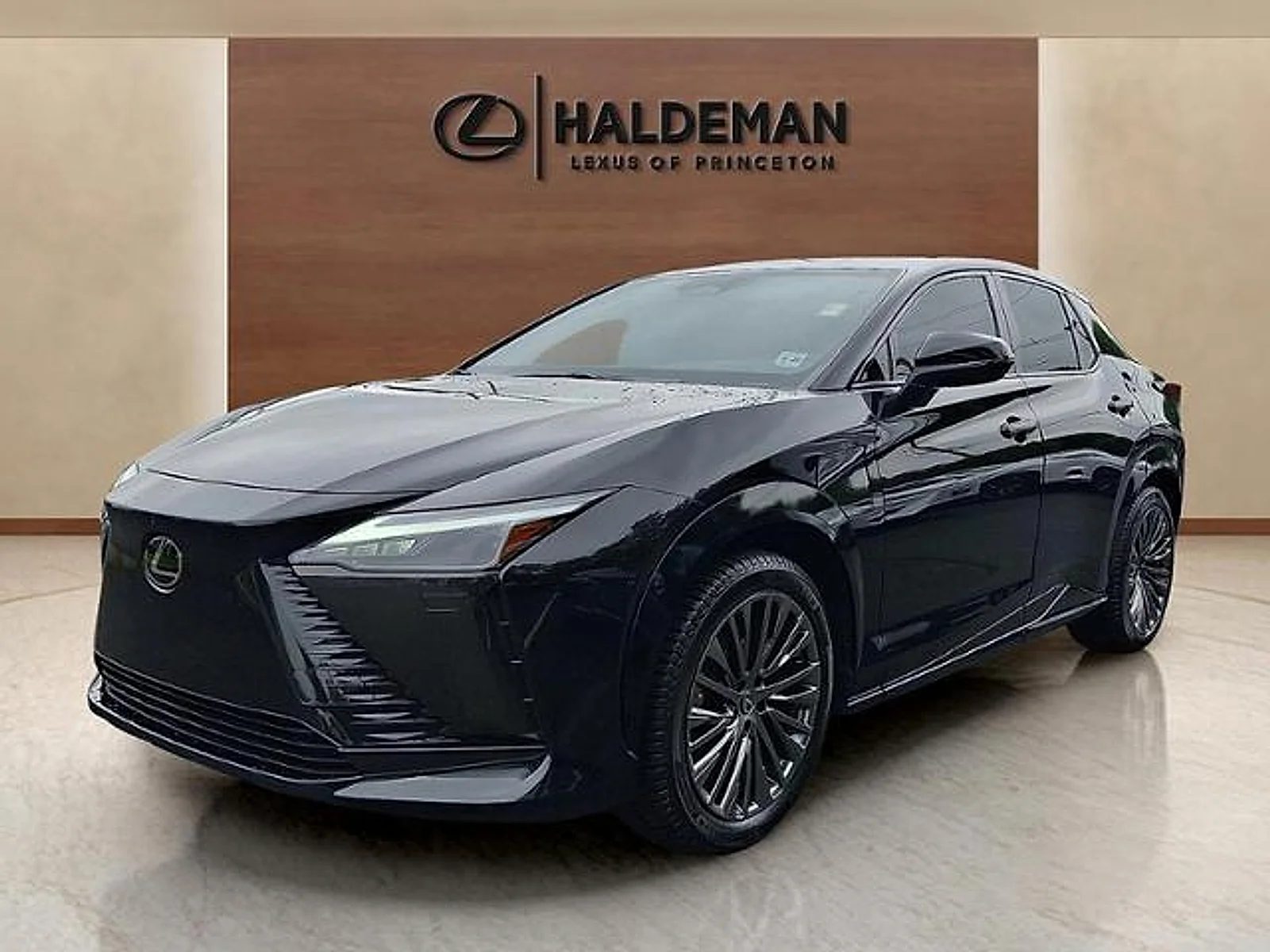 Certified Used 2023 CAVIAR Lexus Luxury image 3