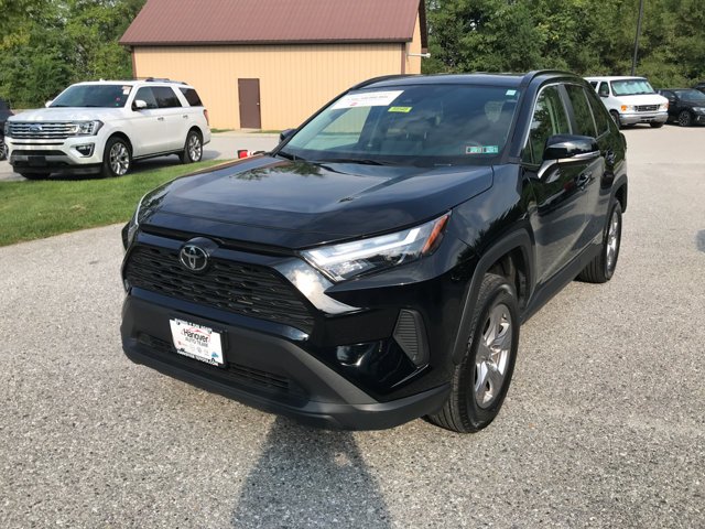 Certified Used 2025 Midnight Black Metallic Toyota XLE image 4