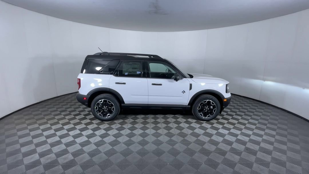 New 2026 Oxford White Ford Outer Banks image 9