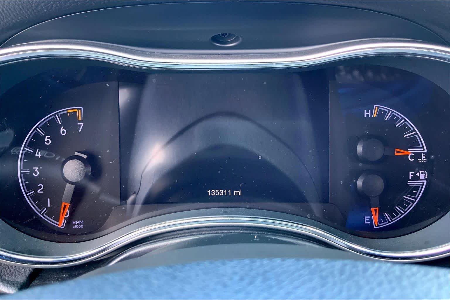 Used 2018 Granite Crystal Metallic Clearcoat Jeep Altitude image 25