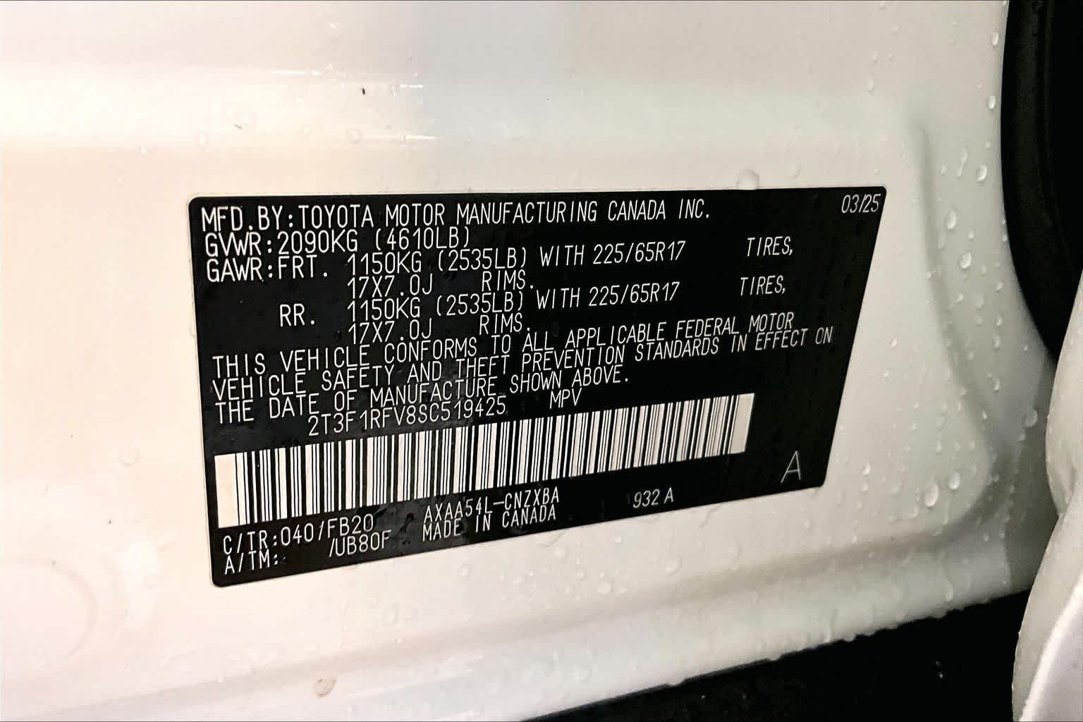 Used 2025 Ice Toyota LE image 36