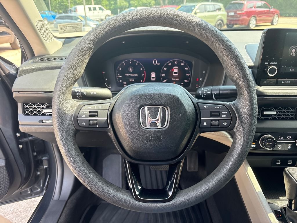 Used 2024 Canyon River Blue Metallic Honda EX image 15
