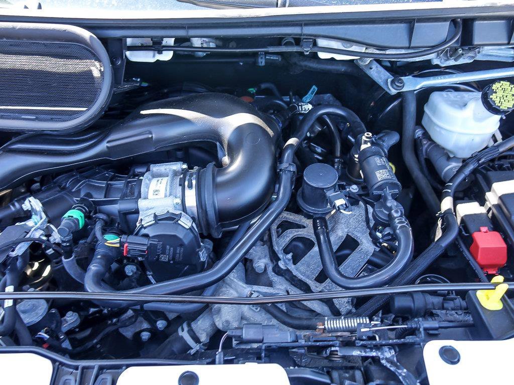 Used 2025 Oxford White Ford Base image 31