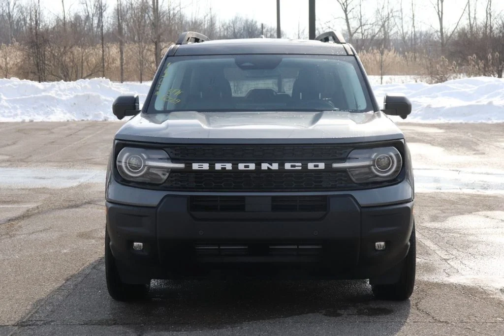 New 2025 Carbonized Gray Metallic Ford Outer Banks® image 3