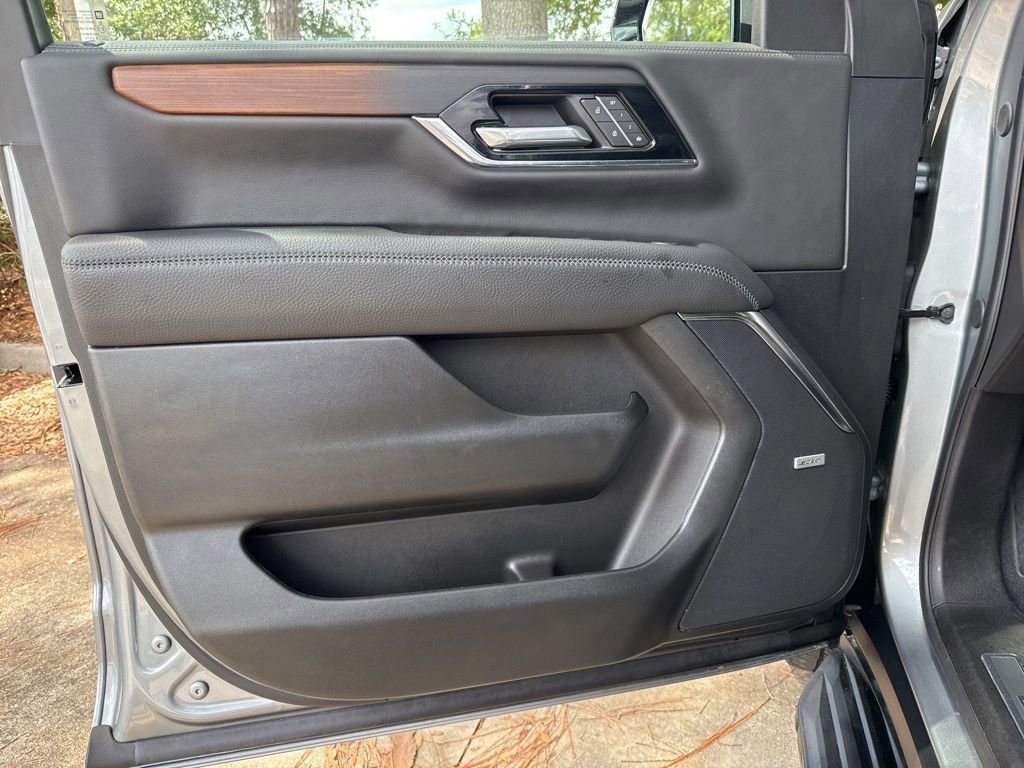 Used 2025 Sterling Metallic GMC Denali image 21