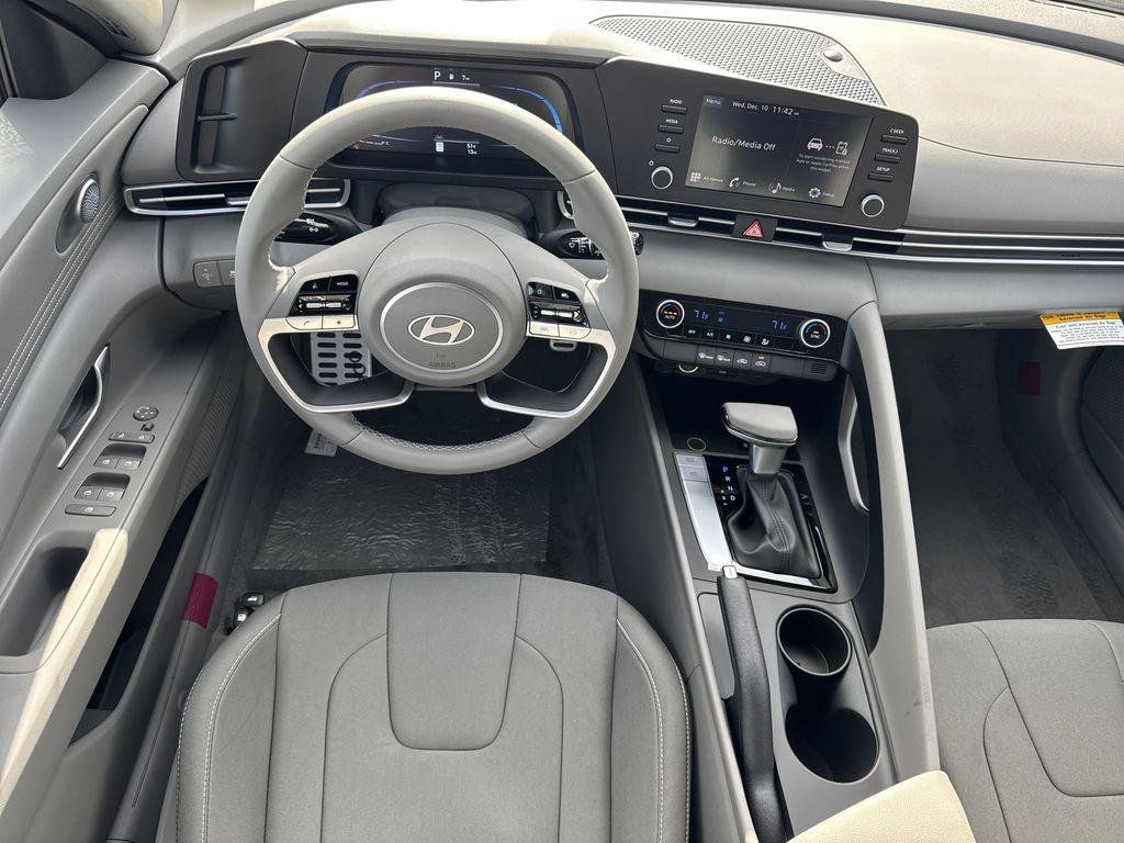 New 2026 Red Hyundai SEL Sport image 22