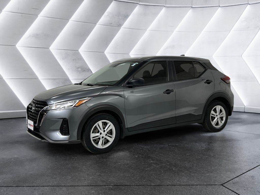 Used 2022 Gray Nissan S image 3