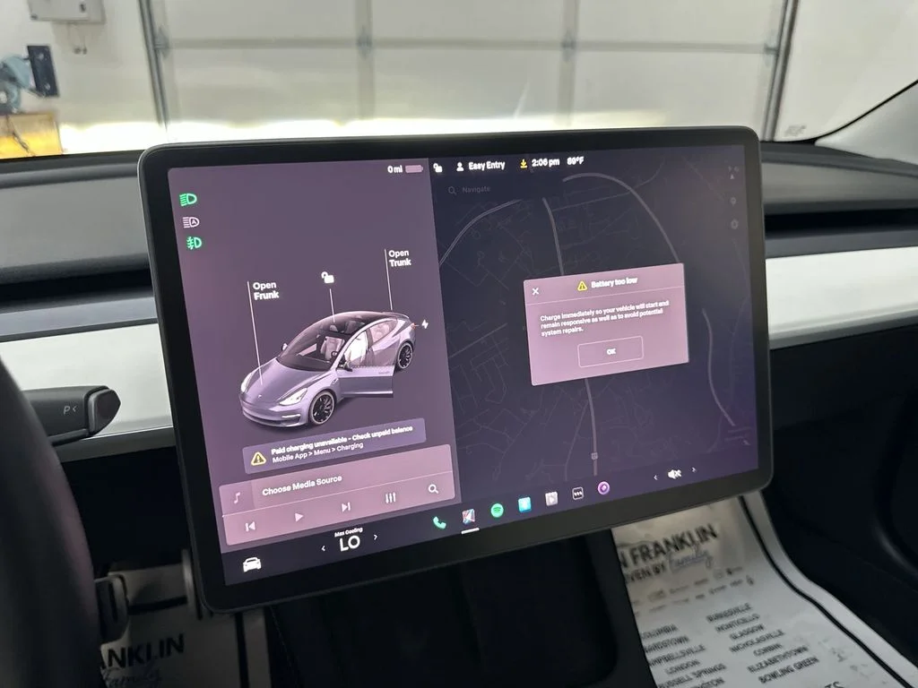 Used 2021  Tesla Performance image 19