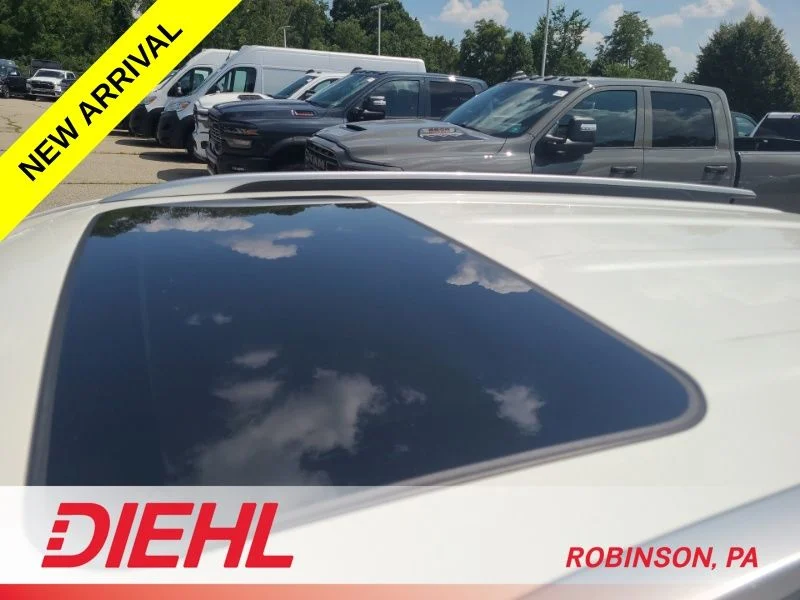 Used 2022 White Kia SX image 9