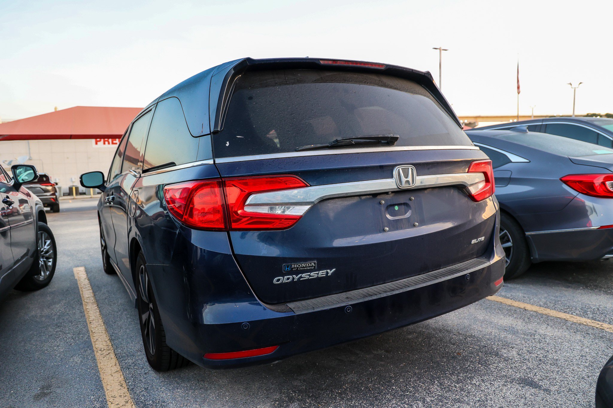 Used 2018 Blue Honda Elite image 8