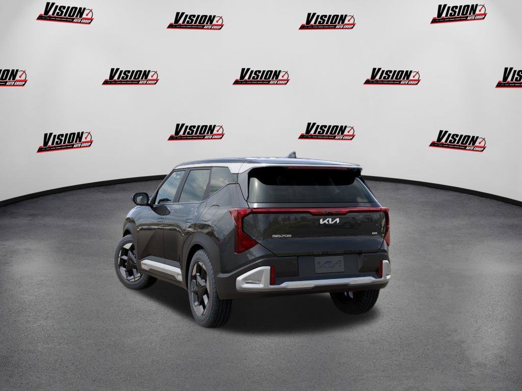 New 2027 Gray Kia S image 4