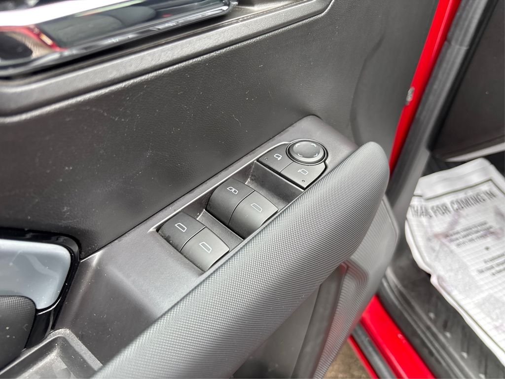 Used 2023 Red Chevrolet Z71 image 35