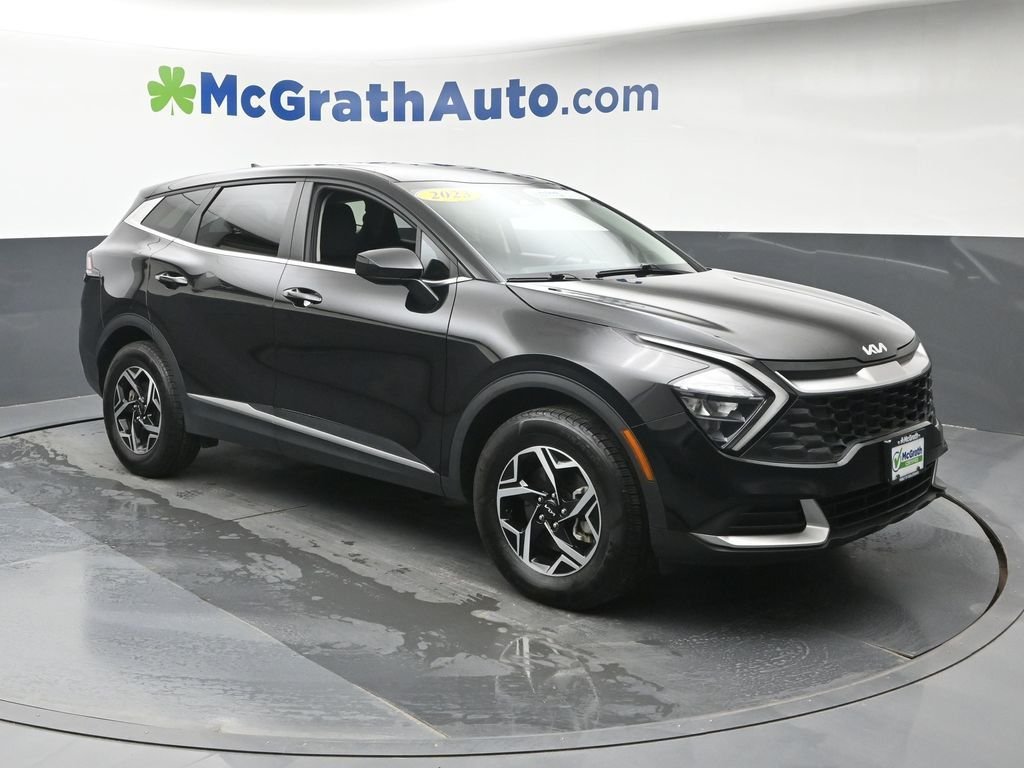 Used 2023 Black Kia LX image 3