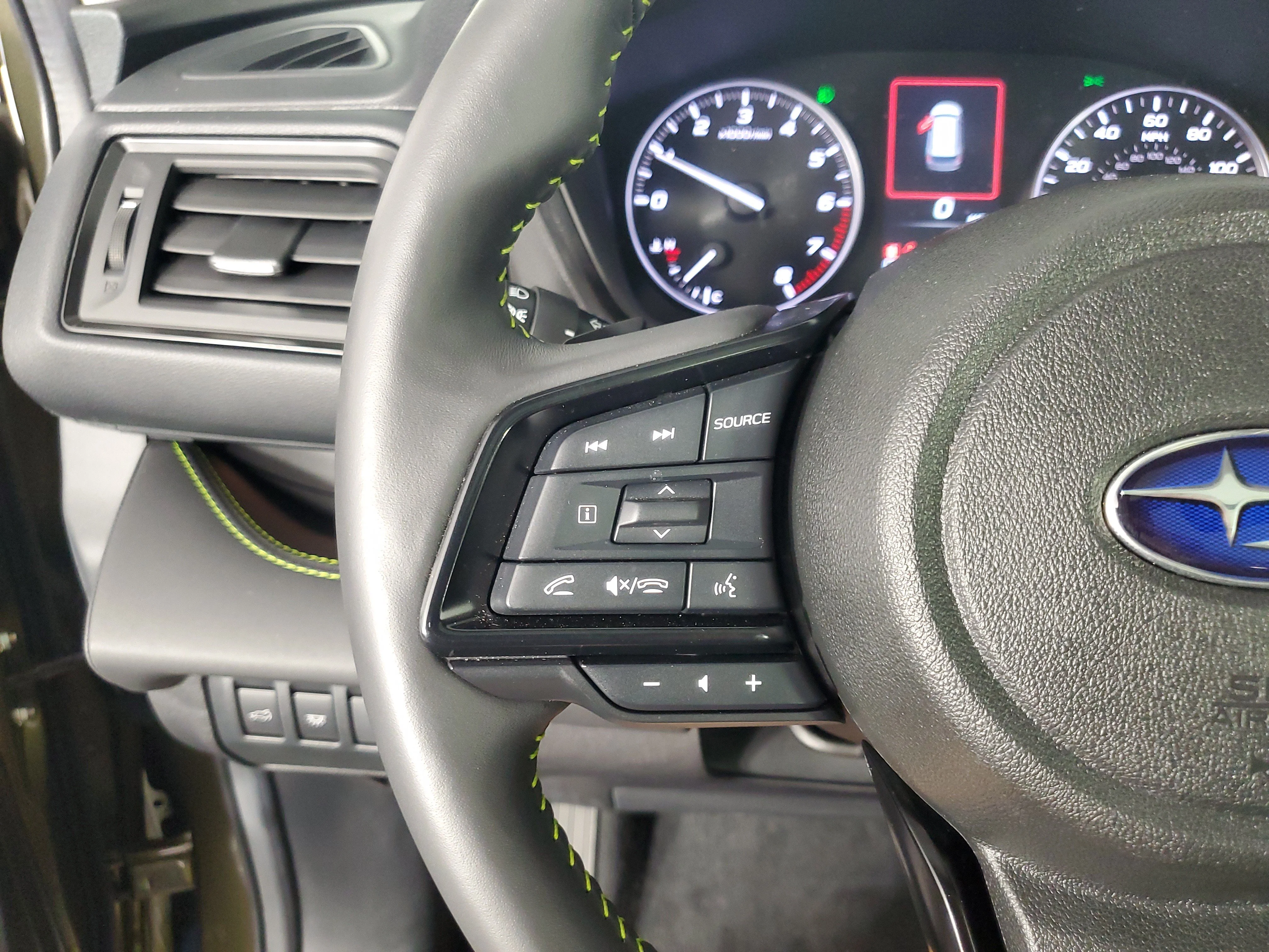 Certified Used 2025 Autumn Green Metallic Subaru Onyx Edition Touring image 25