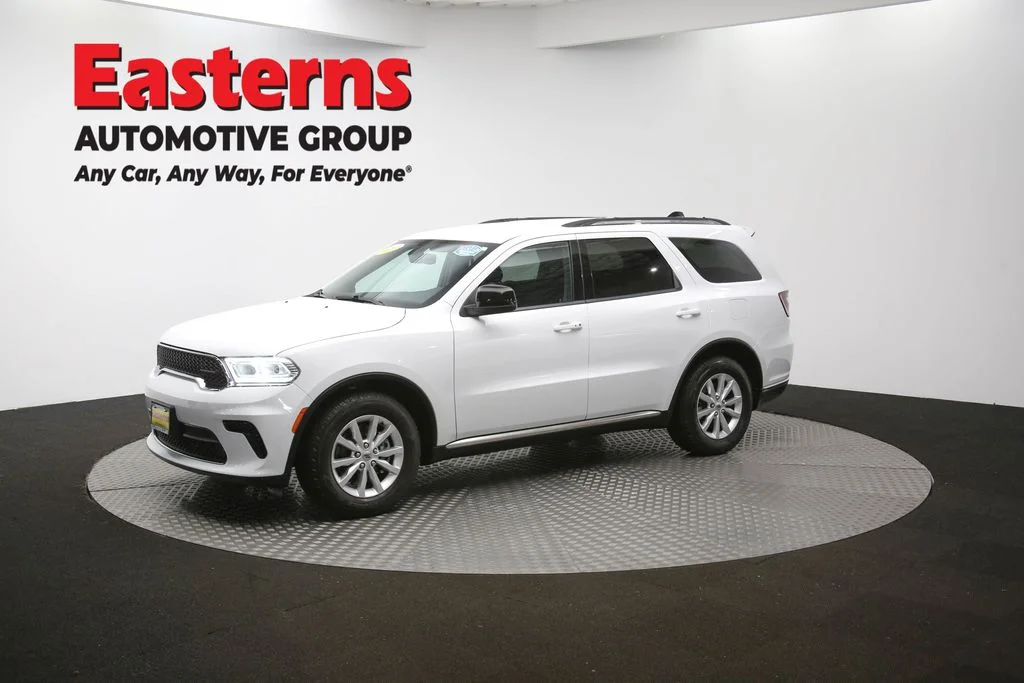 Used 2023 White Dodge SXT image 53