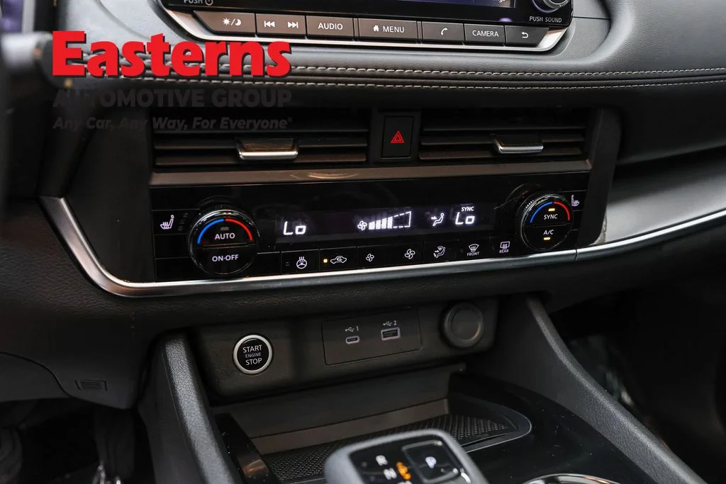 Used 2023 White Nissan SV image 19