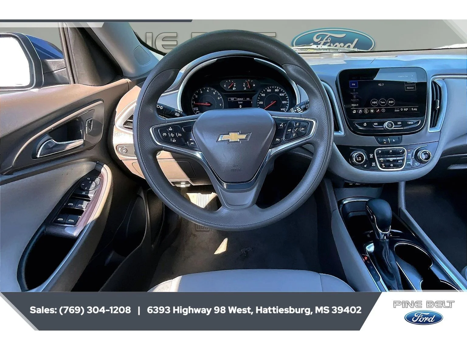 Used 2024 Lakeshore Blue Metallic Chevrolet LT image 5