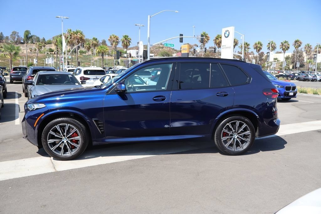 Used 2024 Blue BMW sDrive40i image 5