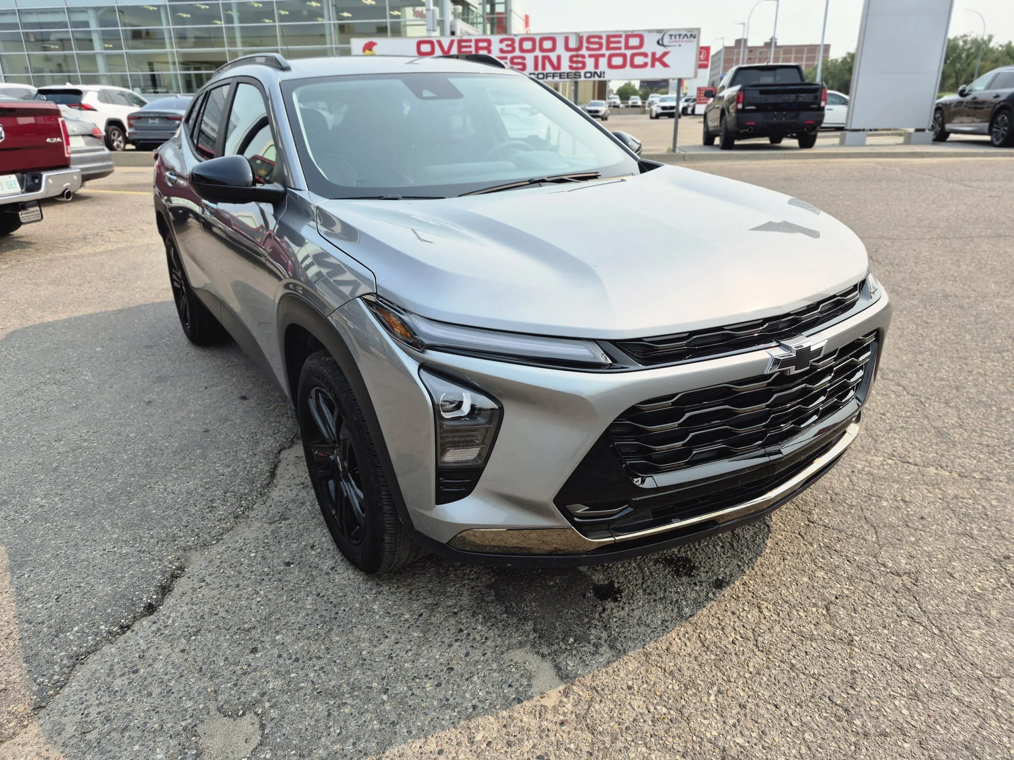 Certified Used 2024 Sterling Grey Metallic Chevrolet ACTIV*Htd Leather | Htd Wheel | Remote Start | Blind Spot Detection | CarPlay | Park Assist image 5