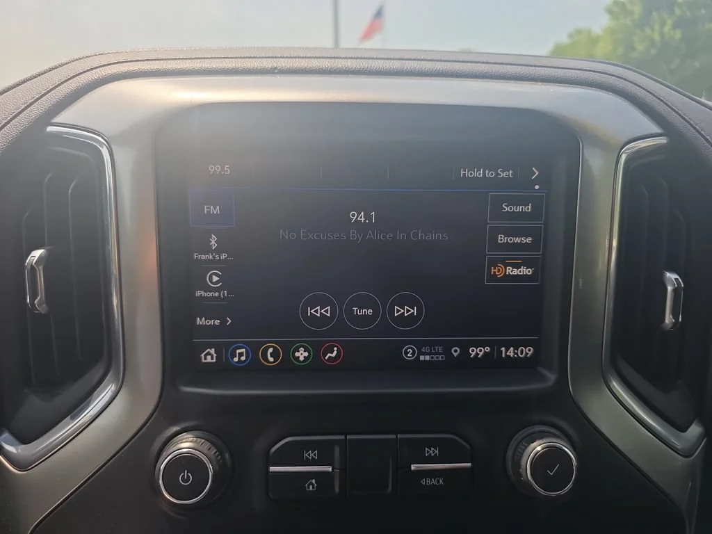 Used 2020 BLACK Chevrolet LT Trail Boss image 18