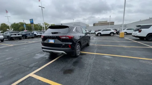 2025 Ford Escape PHEV - Photo 8