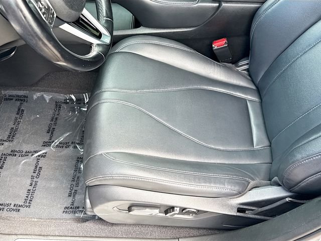 Used 2020  Acura Base image 19