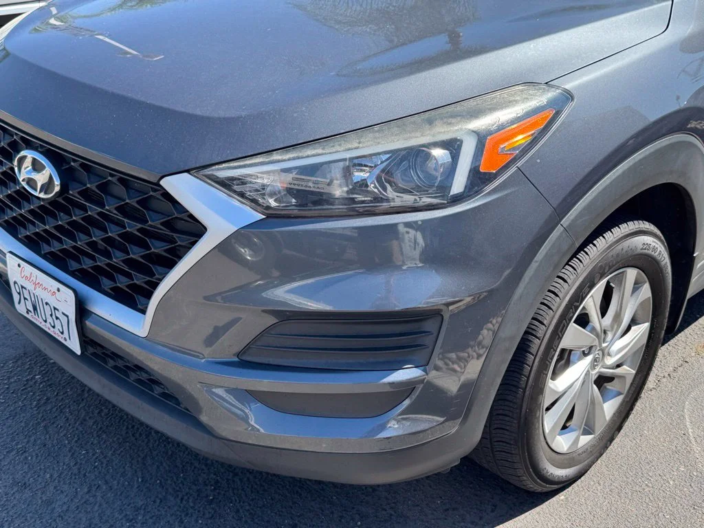 Used 2019 Gray Hyundai SE image 20