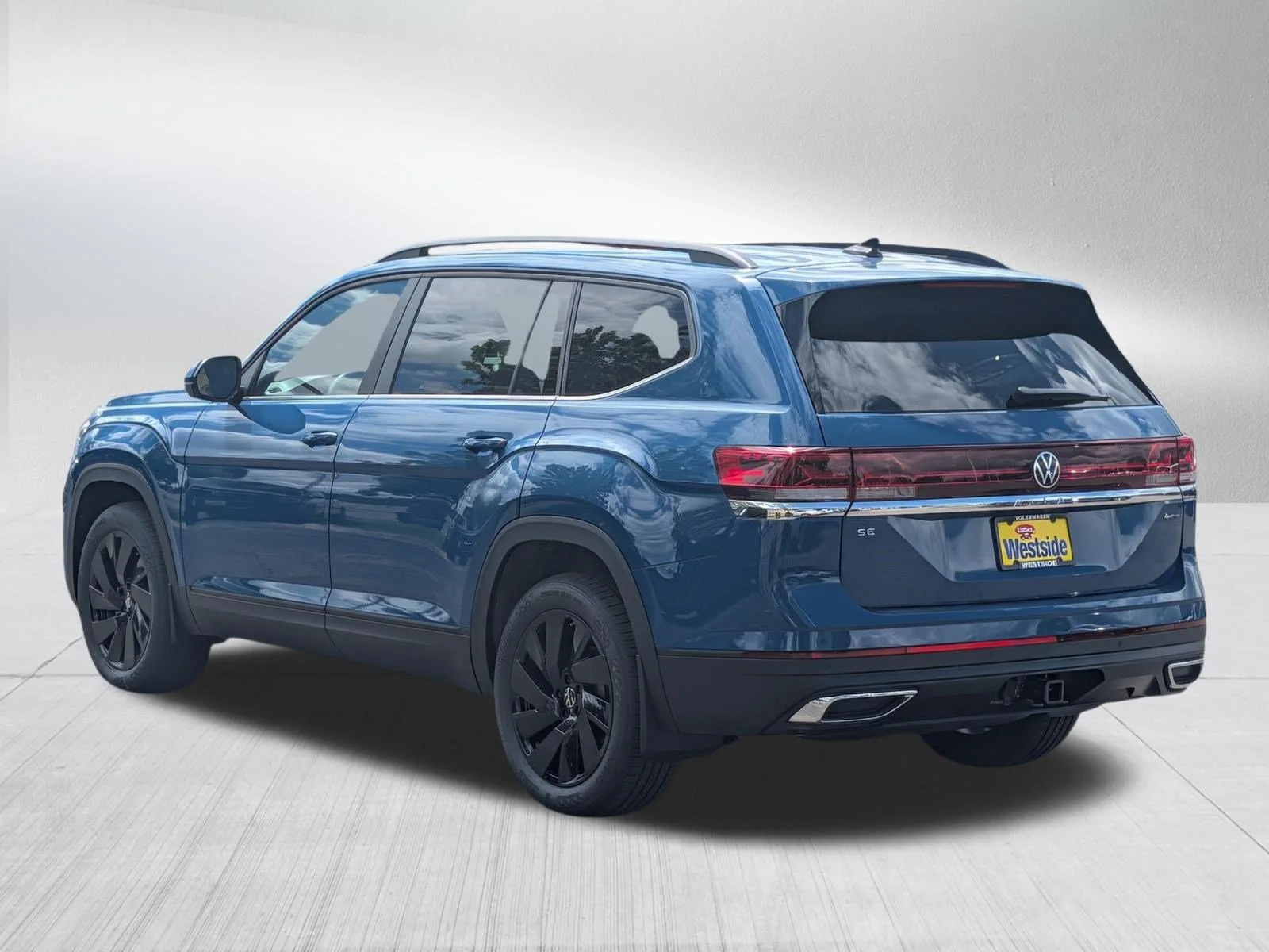 New 2026 Mountain Lake Blue Metallic Volkswagen 2.0T SE w/Technology image 2