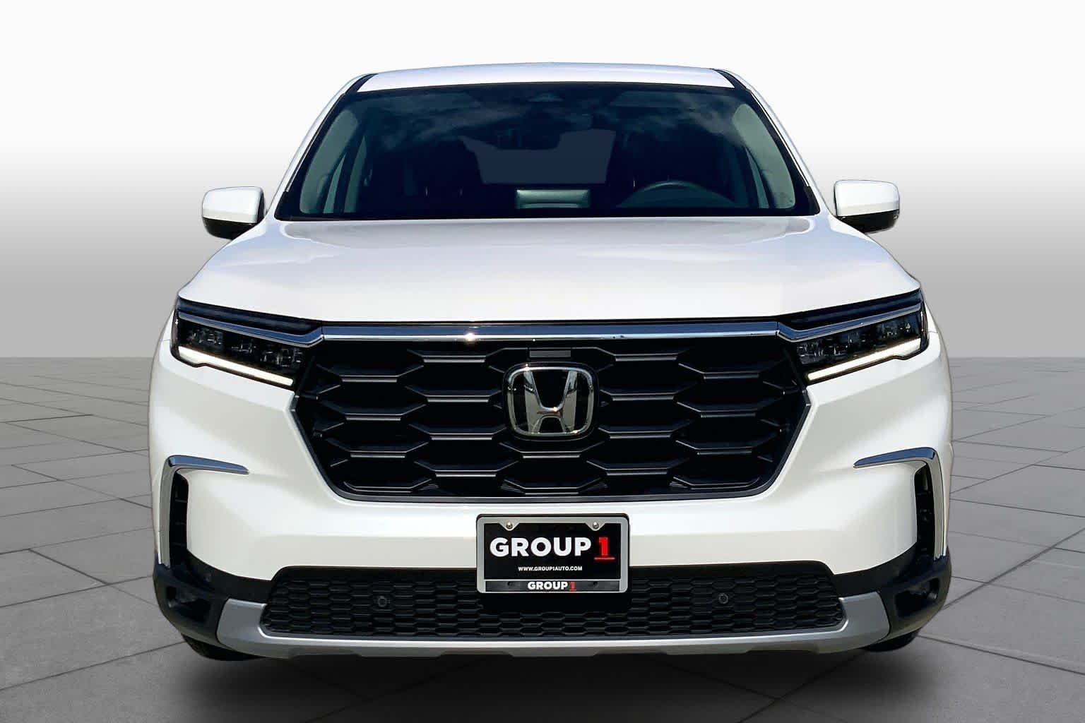 Used 2025 Platinum White Pearl Honda EX-L image 4