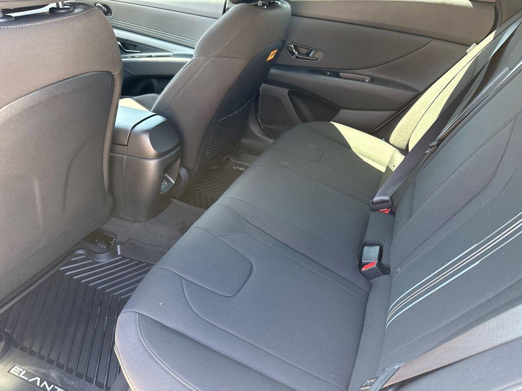New 2026 White Hyundai SEL Sport Premium image 16