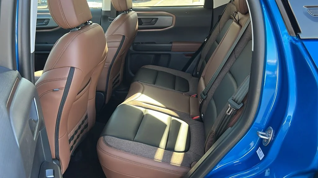 New 2026 Velocity Blue Metallic Ford Outer Banks® image 11