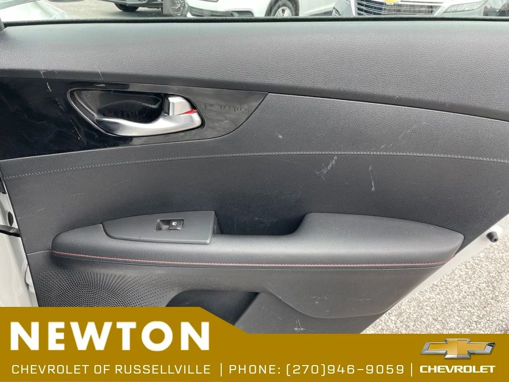 Used 2024 White Kia GT image 29