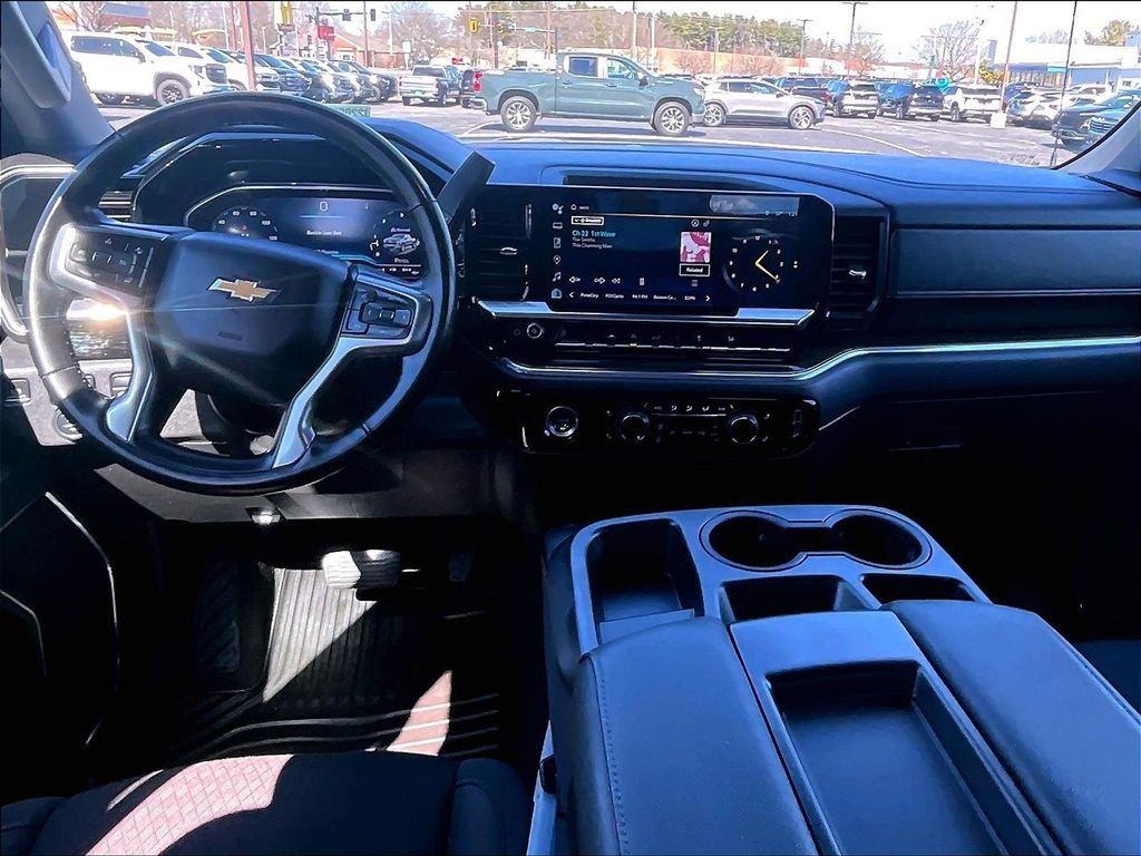 Used 2023 White Chevrolet LT image 20