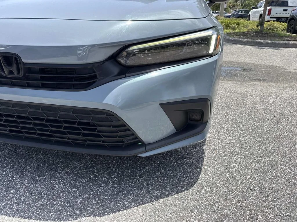 Used 2022  Honda Sport image 9